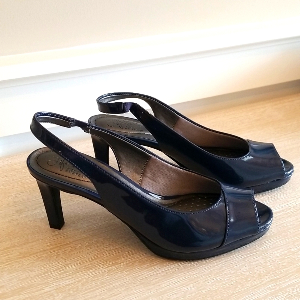 NWT Life Stride Navy Patent slingbacks